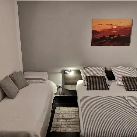 Apartament Fucane Sunset *